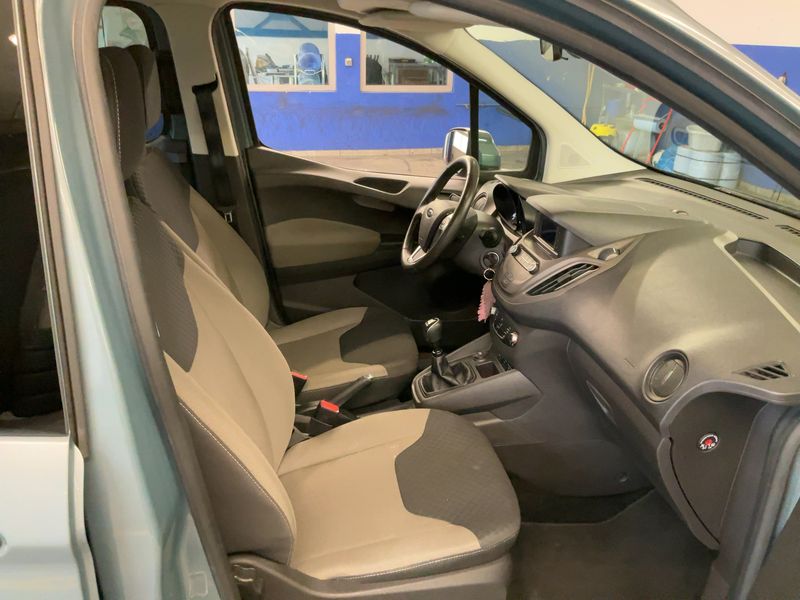Ford Tourneo 1.0 EcoBoost Trend — zdjęcie 11