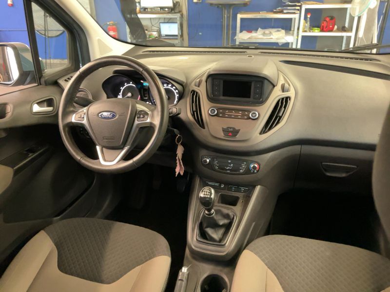 Ford Tourneo 1.0 EcoBoost Trend — zdjęcie 12