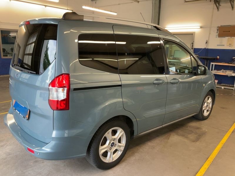 Ford Tourneo 1.0 EcoBoost Trend — zdjęcie 6