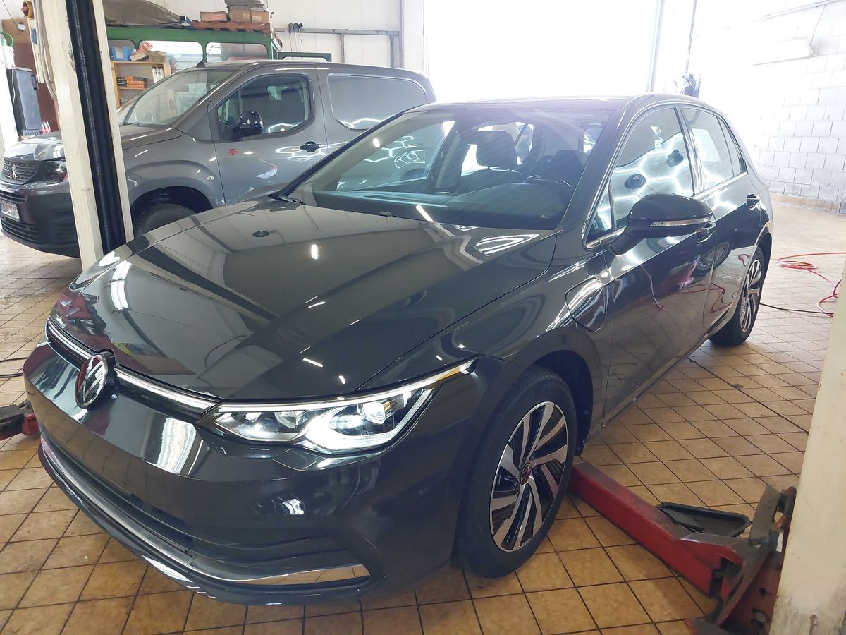 Volkswagen Golf 2021