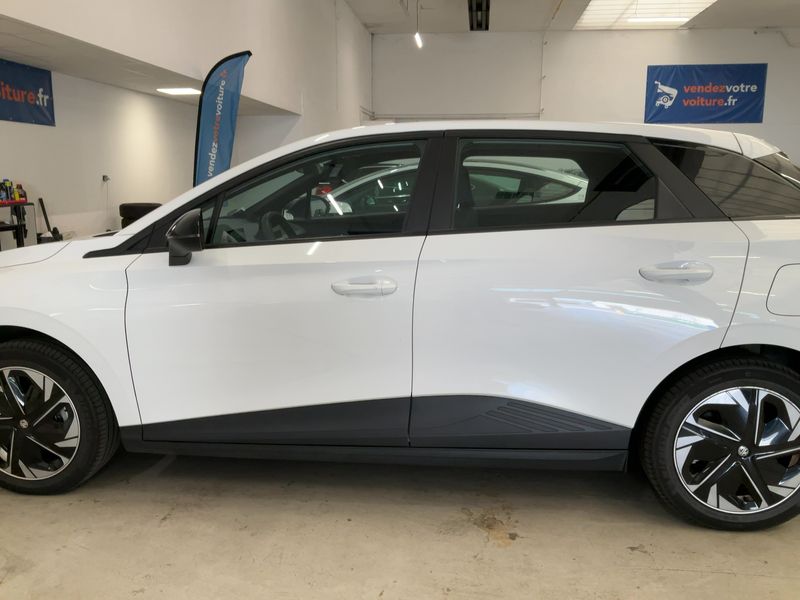 MG 4 electric drive 125 kW Standard — zdjęcie 4