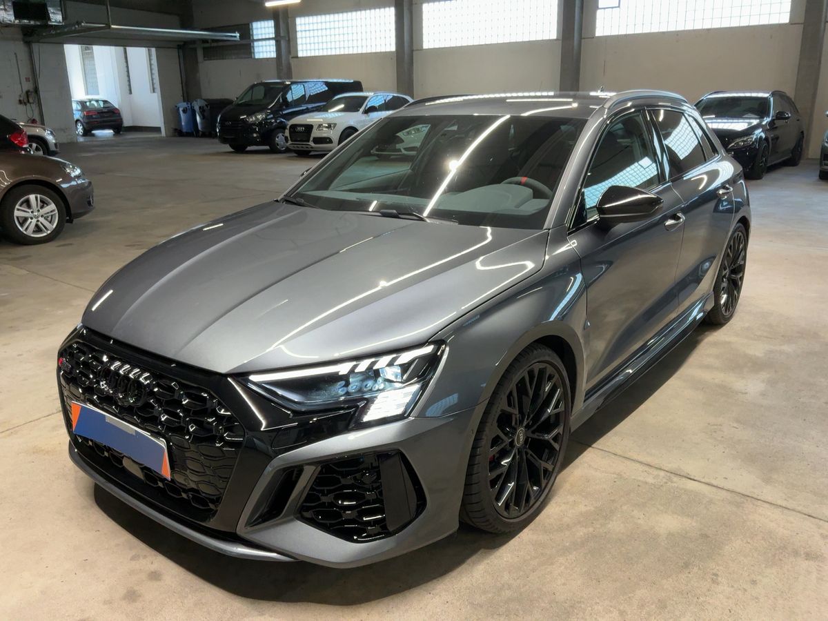 Audi RS 3 2.5 TFSI quattro