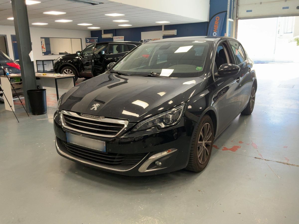 Peugeot 308 2016