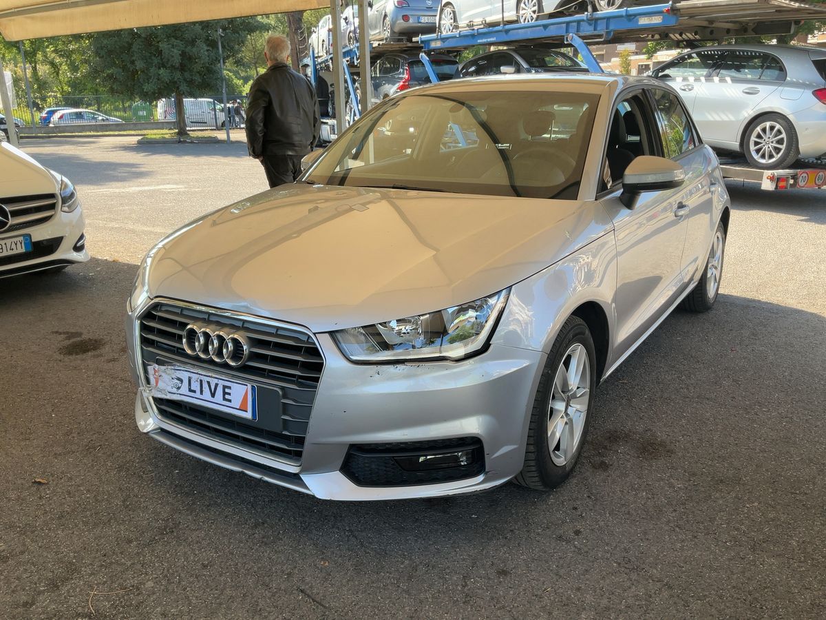 Audi A1 2017 — photo 1