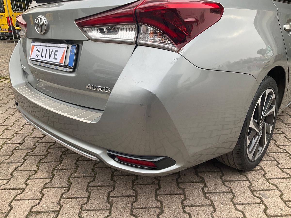Toyota Auris 2015 — photo 49