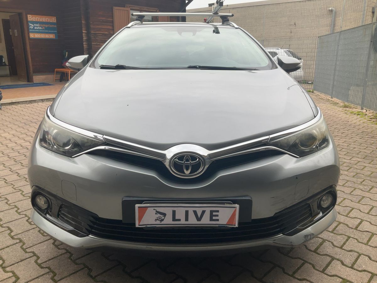 Toyota Auris 2015 — photo 15