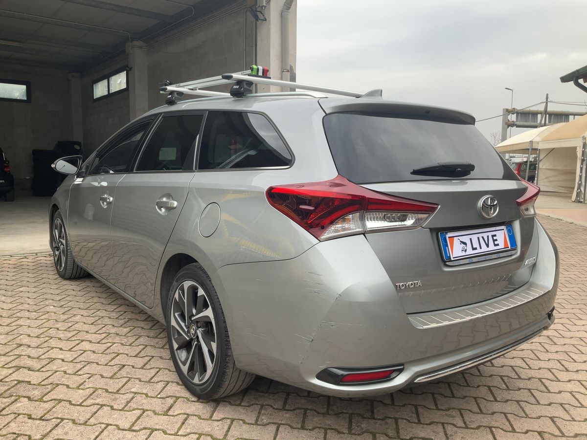 Toyota Auris 2015 — photo 7