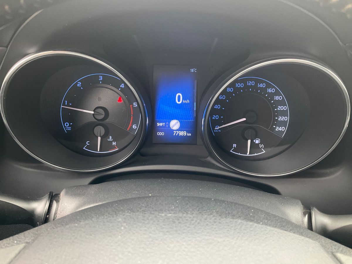 Toyota Auris 2015 — photo 19