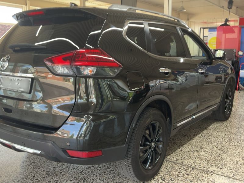 Nissan X-Trail 2.0 dCi Tekna 4x4 — zdjęcie 6