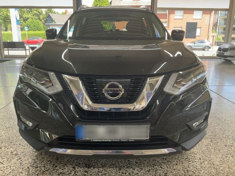Nissan X-Trail 2.0 dCi Tekna 4x4 — zdjęcie 9