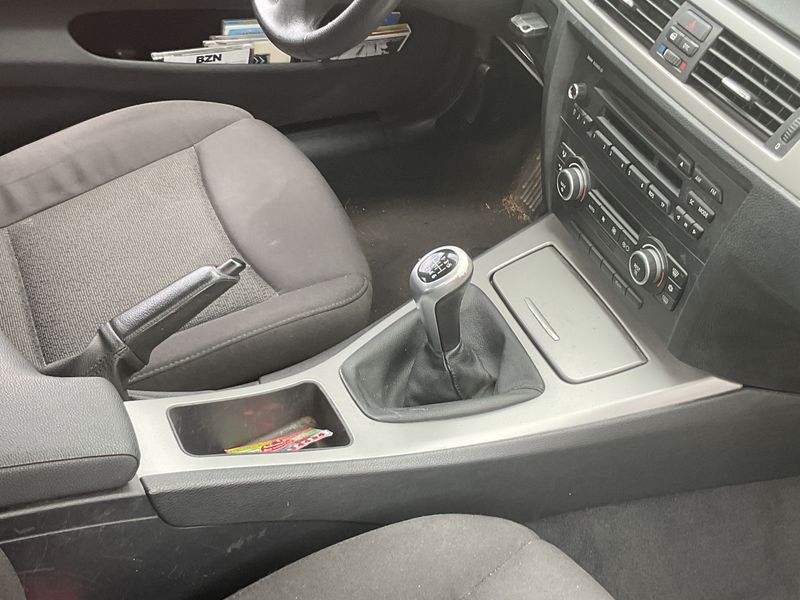 BMW 3er 318d 2008 – снимка 32