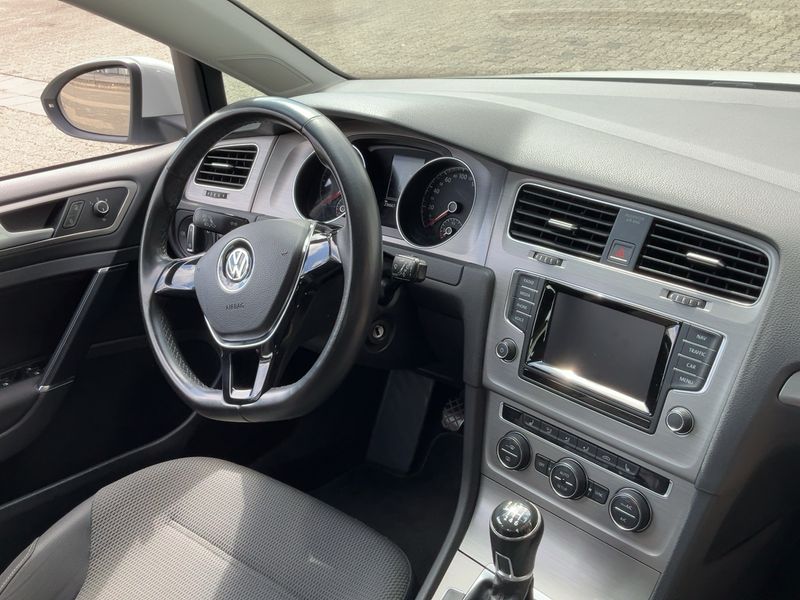 Volkswagen Golf VII 2.0 TDI Comfortline BlueMotion Tech 2014 – снимка 17