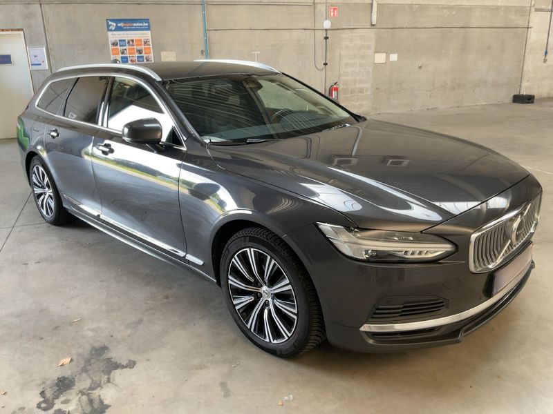 Volvo V90 2.0 T6 Recharge Plug-in Hybrid Core AWD — zdjęcie 8