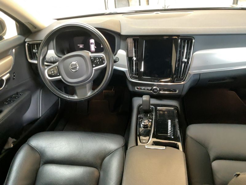 Volvo V90 2.0 T6 Recharge Plug-in Hybrid Core AWD — zdjęcie 12