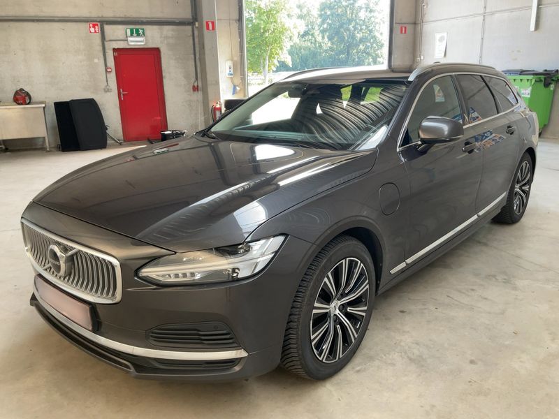 Volvo V90 2.0 T6 Recharge Plug-in Hybrid Core AWD