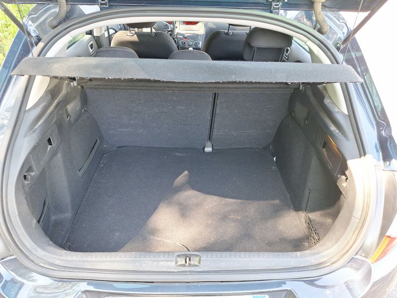Citroen C4 1.6 HDi Collection — zdjęcie 9