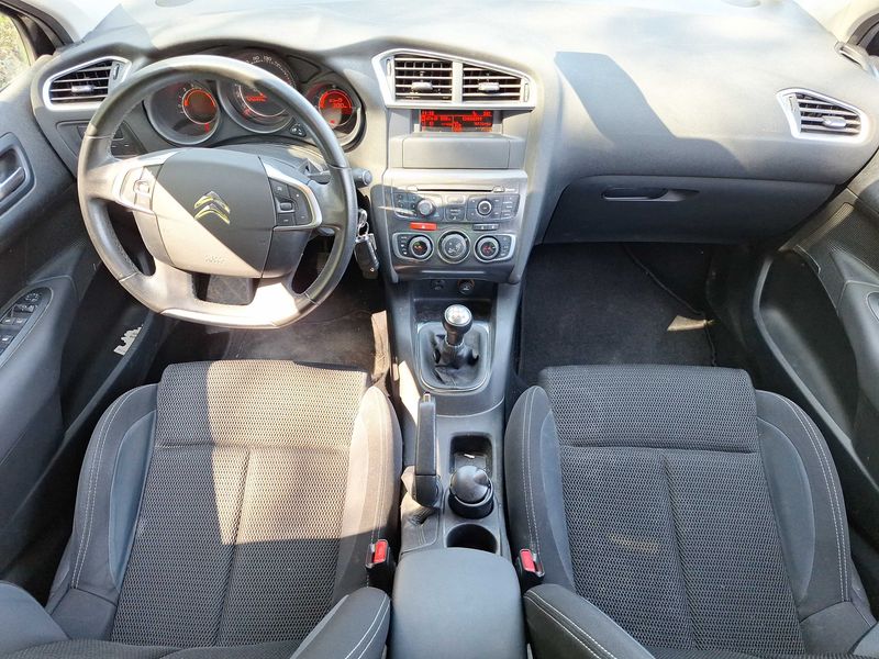 Citroen C4 1.6 HDi Collection — zdjęcie 11