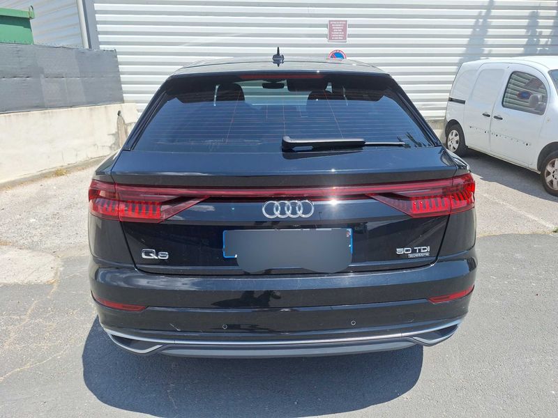 Audi Q8 50 TDI Mild-Hybrid quattro — zdjęcie 4