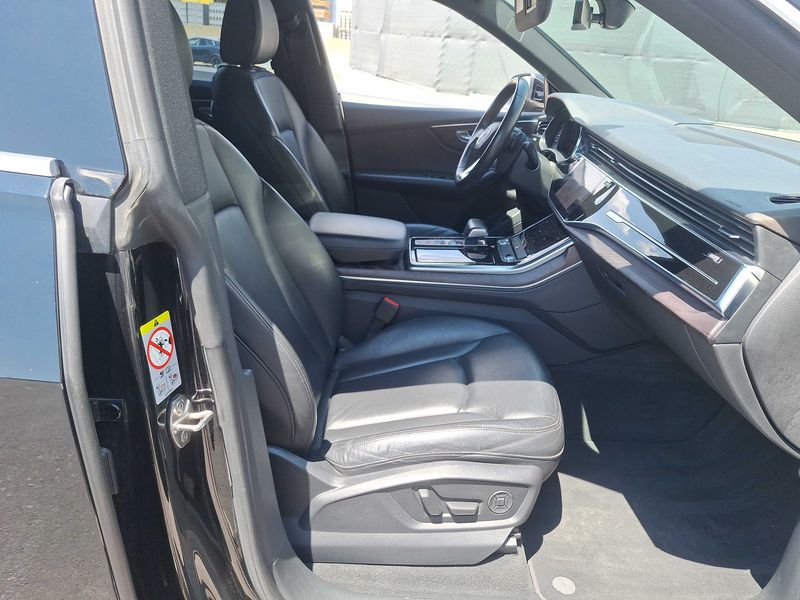 Audi Q8 50 TDI Mild-Hybrid quattro — zdjęcie 10