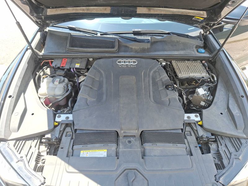 Audi Q8 50 TDI Mild-Hybrid quattro — zdjęcie 8