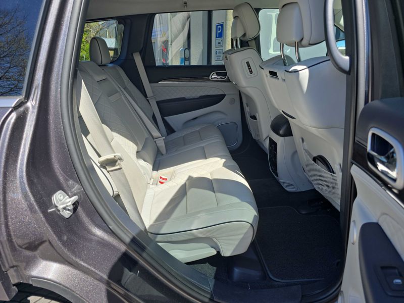Jeep Grand Cherokee 3.0 CRD Summit — zdjęcie 14