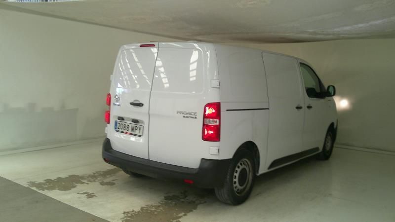 Toyota ProAce electric drive 100 kW Compact Combi GX — zdjęcie 6