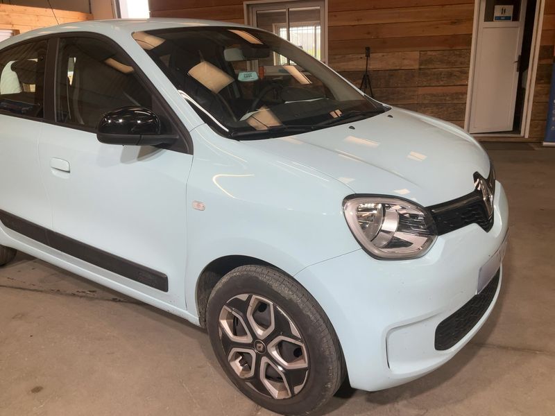 Renault Twingo 1.0 SCe Equilibre — zdjęcie 8