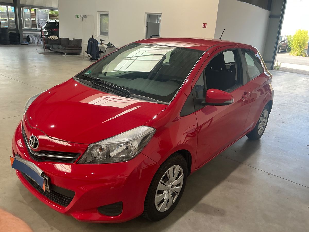 Toyota Yaris 2012