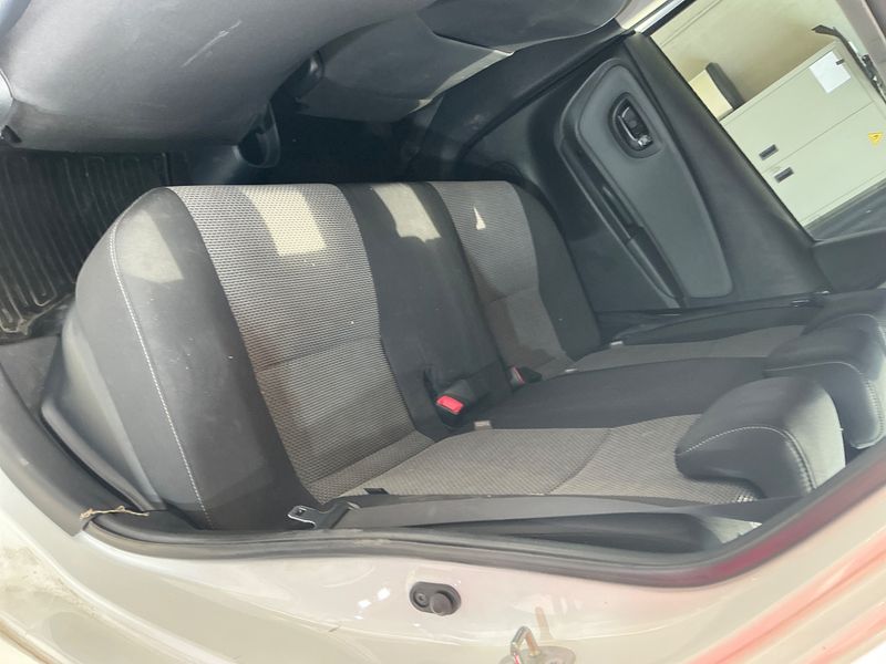 Toyota Yaris 1.5 Hybrid Edition 45 2016 – снимка 30