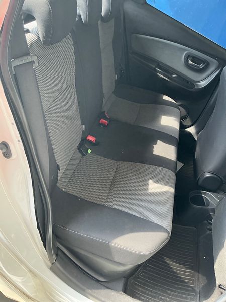 Toyota Yaris 1.5 Hybrid Edition 45 2016 – снимка 32