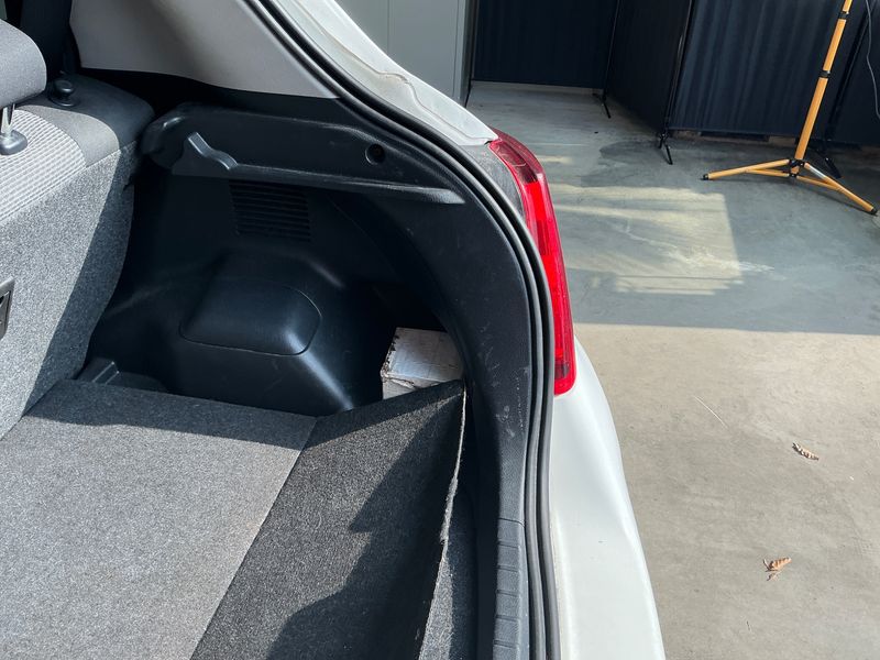Toyota Yaris 1.5 Hybrid Edition 45 2016 – снимка 24