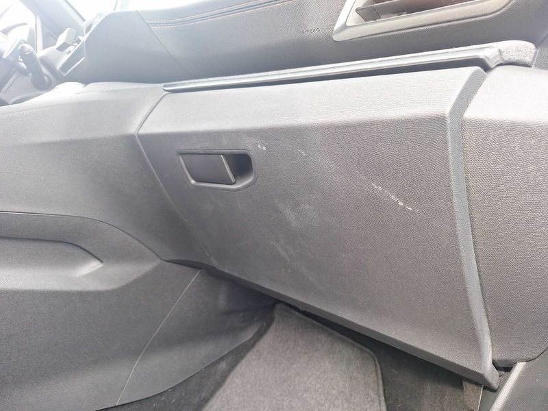 Peugeot 3008 1.6 Blue-HDi GT Line 2018 – снимка 71