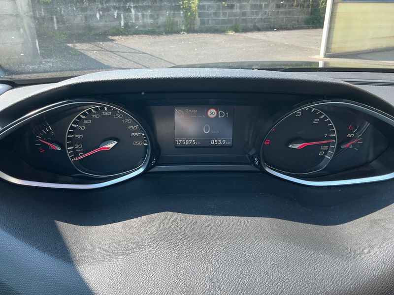 Peugeot 308 1.5 Blue-HDi Active Business 2019 – снимка 18