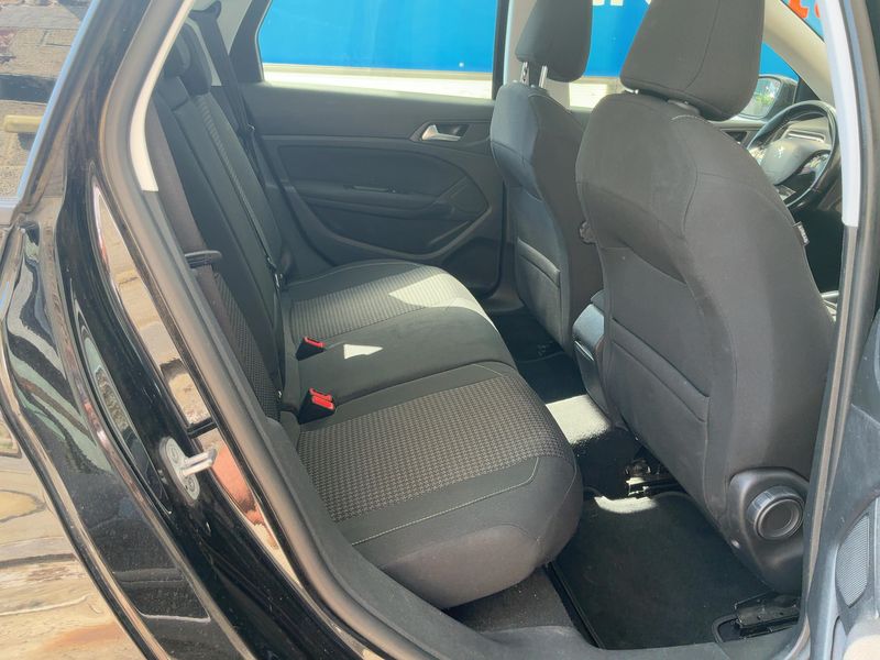 Peugeot 308 1.5 Blue-HDi Active Business 2019 – снимка 19
