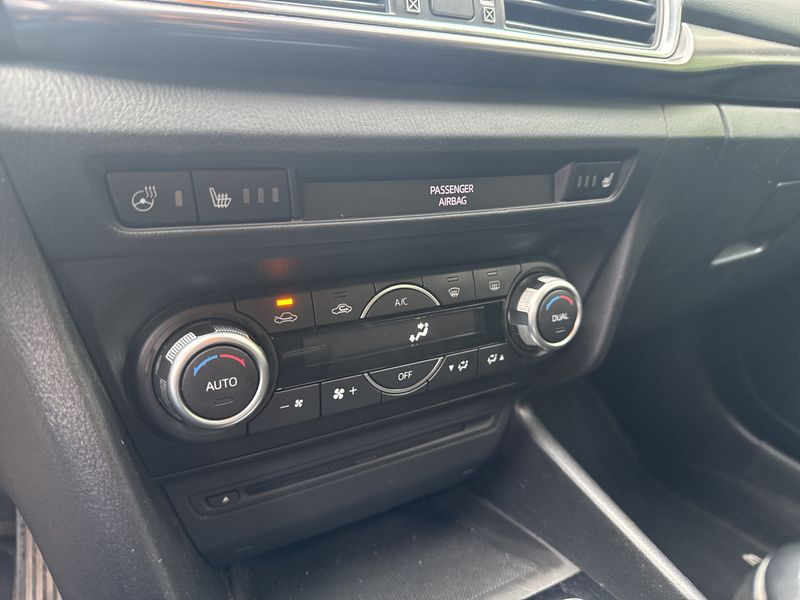 Mazda 3 2.2 Turbodiesel Sports-Line — zdjęcie 18