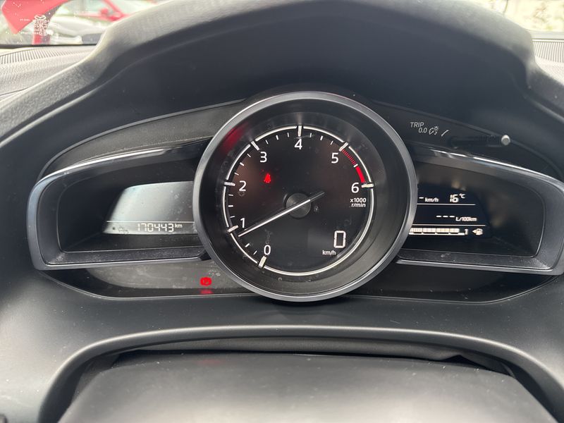 Mazda 3 2.2 Turbodiesel Sports-Line — zdjęcie 12