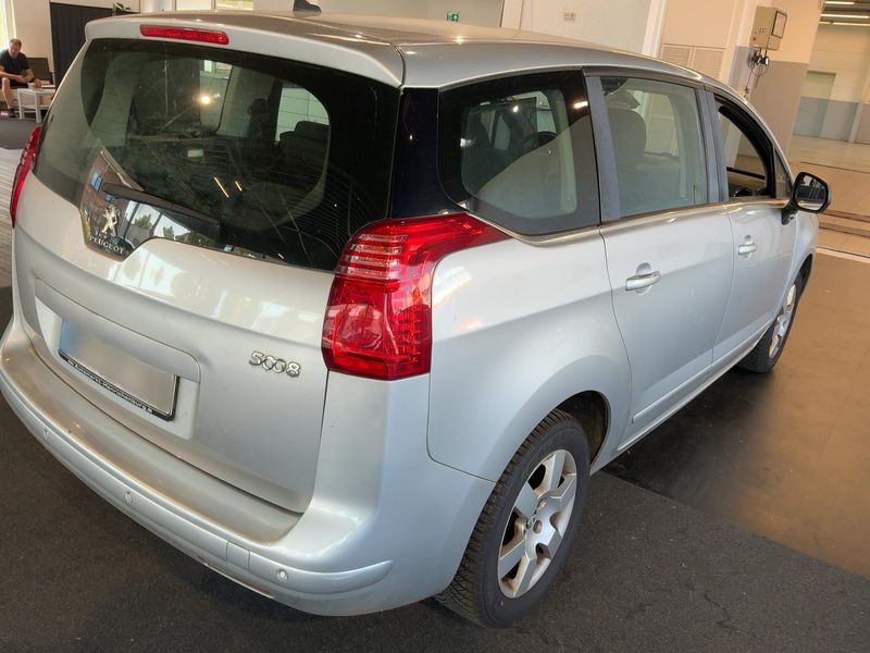 Peugeot 5008 1.6 Active — zdjęcie 6