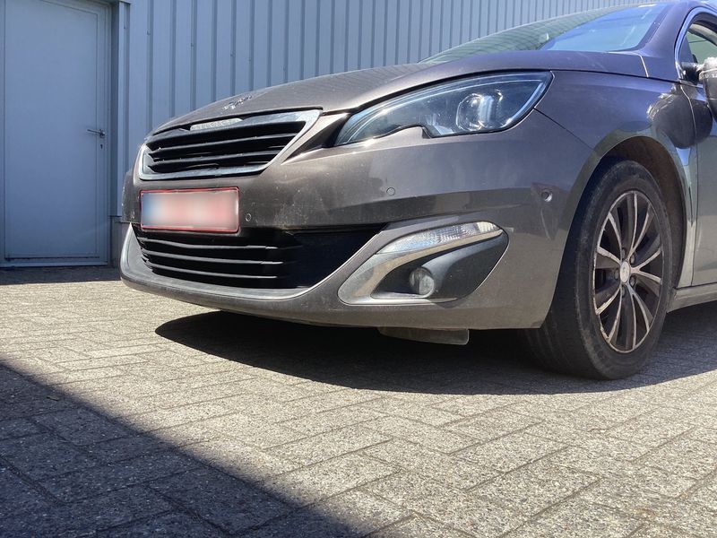 Peugeot 308 1.6 e-HDi Active 2014 – снимка 58