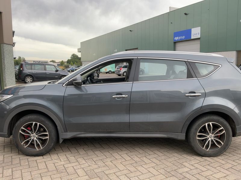 DFSK Glory 580 1.5 Turbo LPG — zdjęcie 4