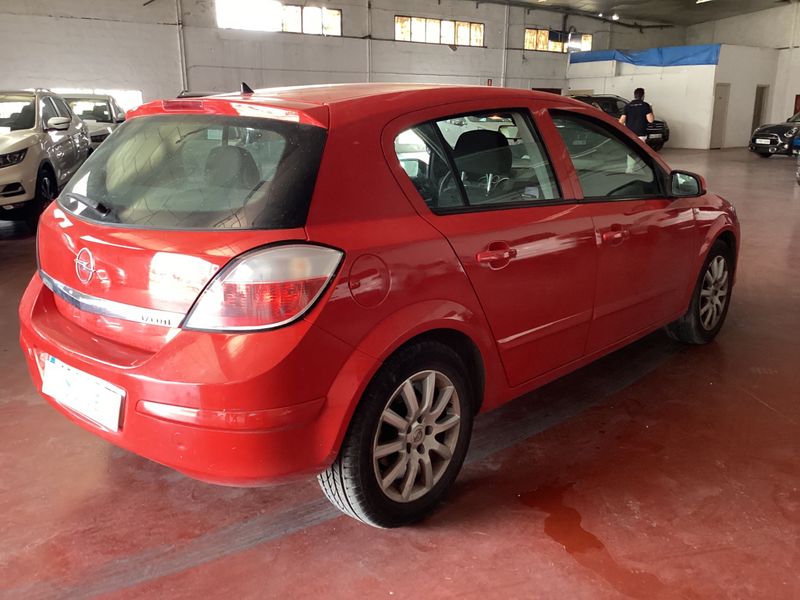 Opel Astra 1.7 CDTI Enjoy — zdjęcie 2