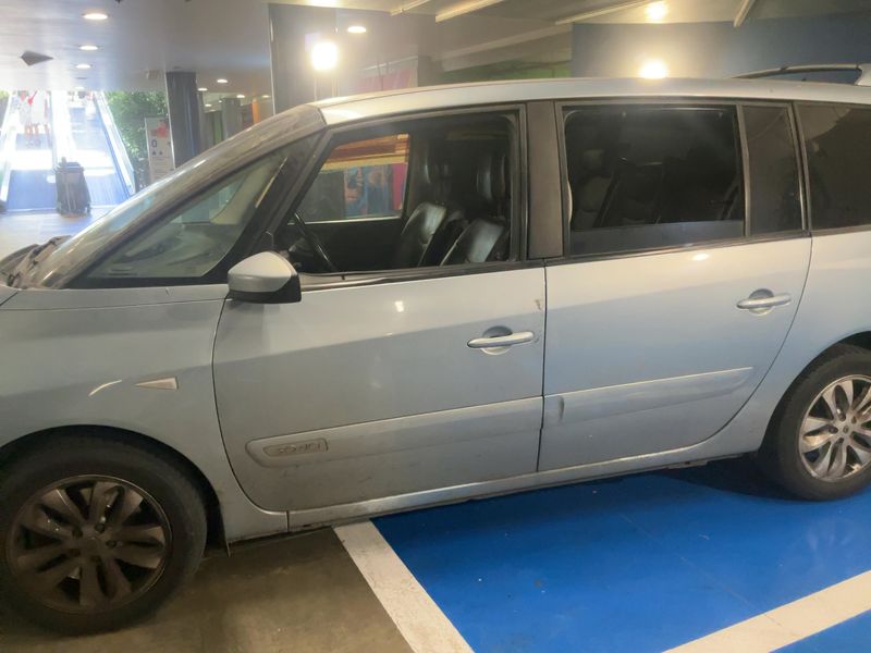 Renault Grand Espace 3.0 dCi Espace Privilege — zdjęcie 4