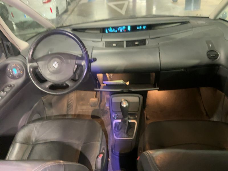 Renault Grand Espace 3.0 dCi Espace Privilege — zdjęcie 12