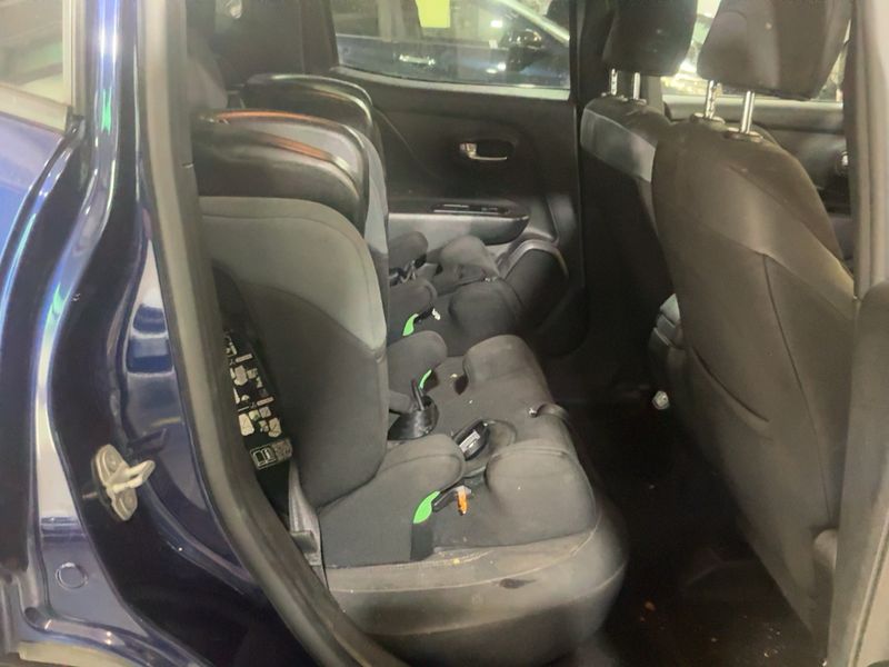 Jeep Renegade 1.0 TGDi Limited 4x2 — zdjęcie 14