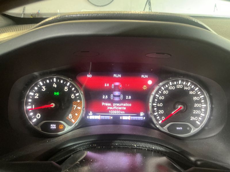 Jeep Renegade 1.0 TGDi Limited 4x2 — zdjęcie 13