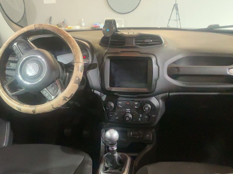 Jeep Renegade 1.0 TGDi Limited 4x2 — zdjęcie 12