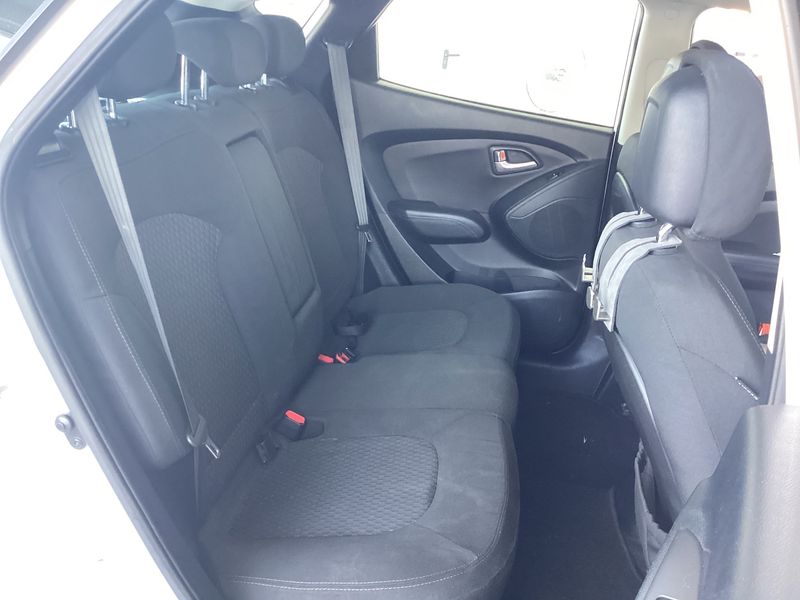Hyundai ix35 1.7 CRDi Tecno 2WD 2013 – снимка 19