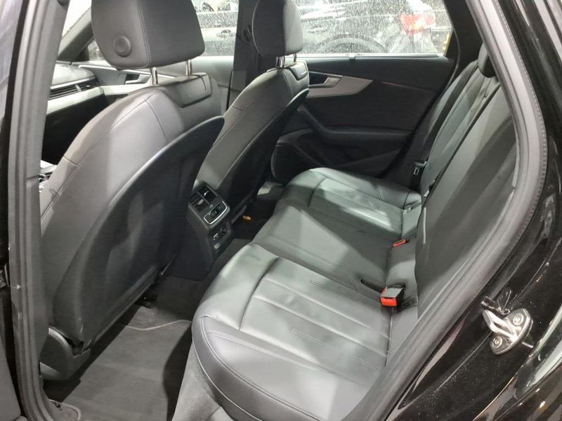 Audi A4 35 TFSI Mild-Hybrid advanced — zdjęcie 13