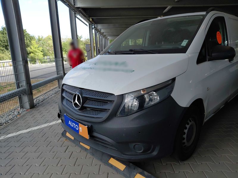 Mercedes-Benz Vito 111 CDI Lang — zdjęcie 2
