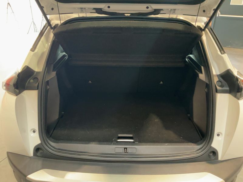 Peugeot 2008 1.2 PureTech Allure — zdjęcie 10