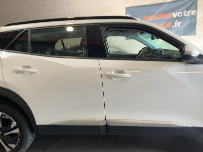 Peugeot 2008 1.2 PureTech Allure — zdjęcie 7